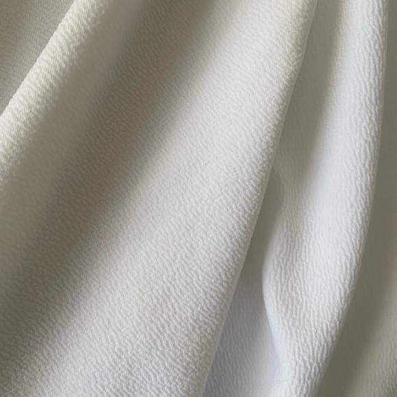 Superb - Picture 3 of 6